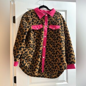 ✨ Leopard Print Sherpa Jacket w/ Hot Pink Details ✨